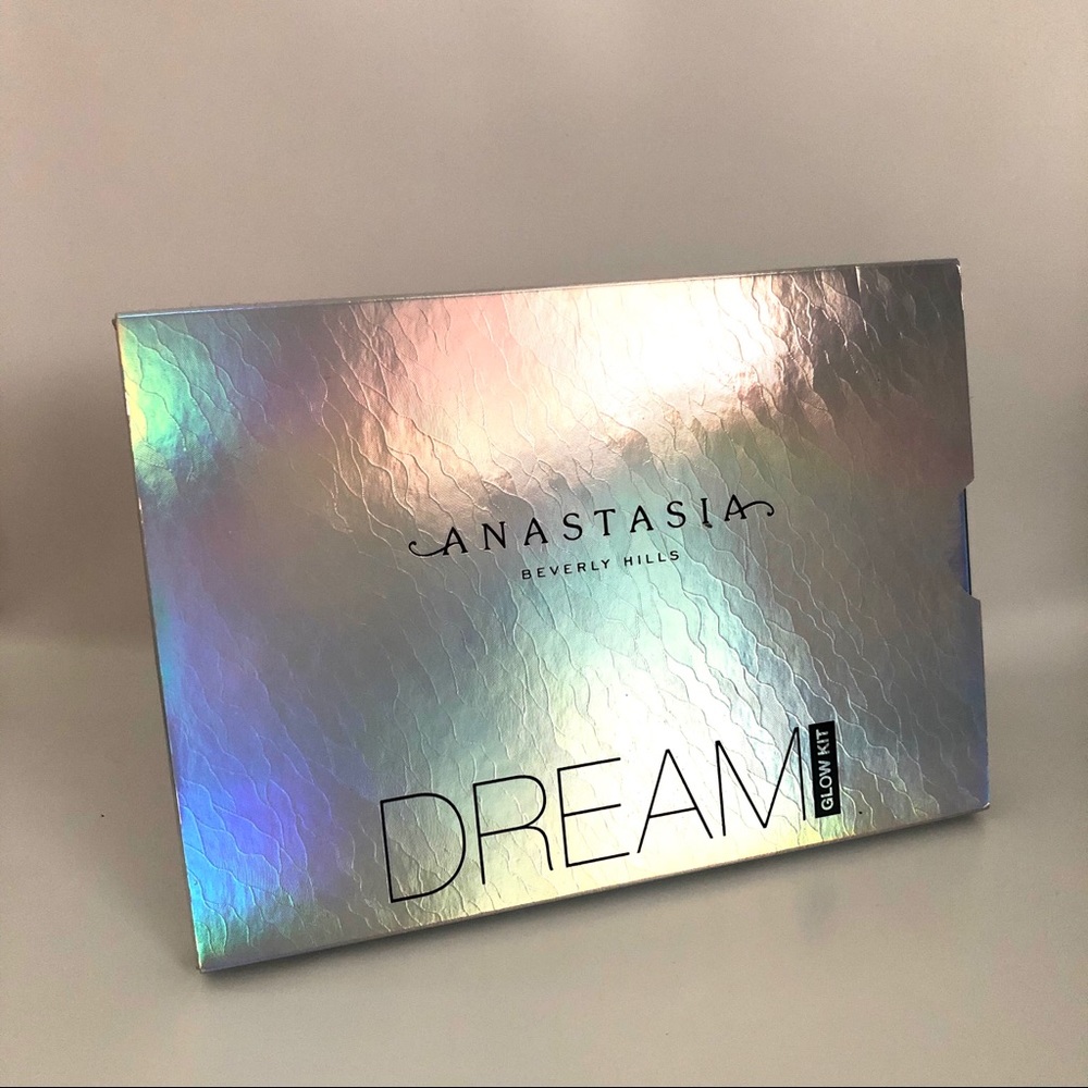 ANASTASIA BEVERLY HILLS Dream Glow Kit